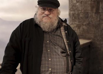 نگارش رمان جدید بازی تاج و تخت کلید خورد