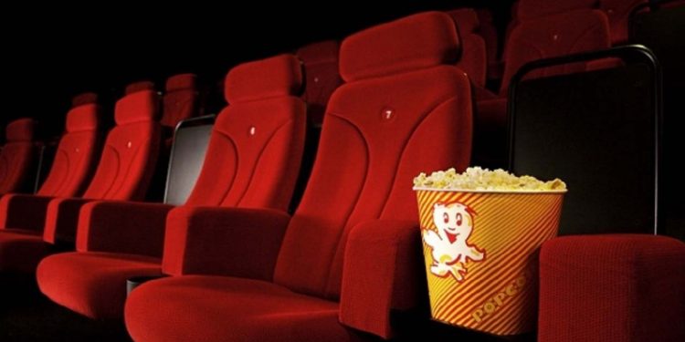 فیلم مطرب و متری شیش و نیم؛ دو فیلم تاریخ‌ساز سال 98