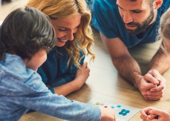 بهترین بازی های خانوادگی | سرگرمی در خانه