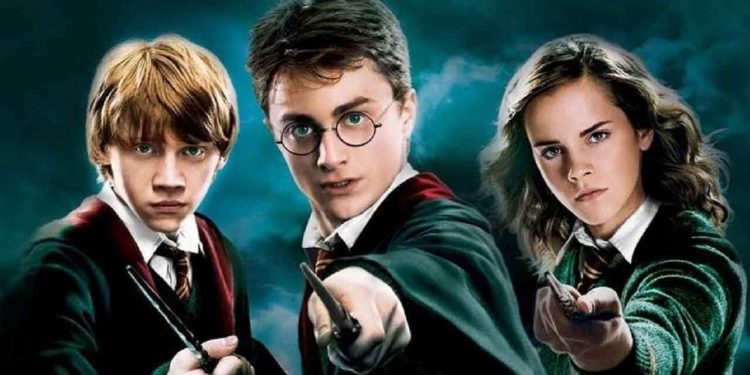 نویسنده هری پاتر کپی رایت این مجموعه را آزاد کرد