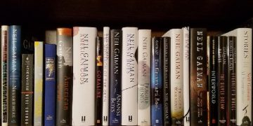 بهترین کتاب های نیل گیمن | دنیایی متفاوت در ژانر فانتزی