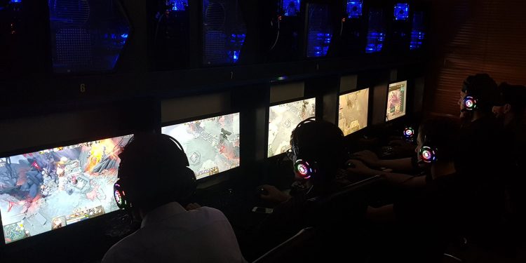 مشکلات بازی سازان ایرانی | عاشقان یک صنعت ممنوعه