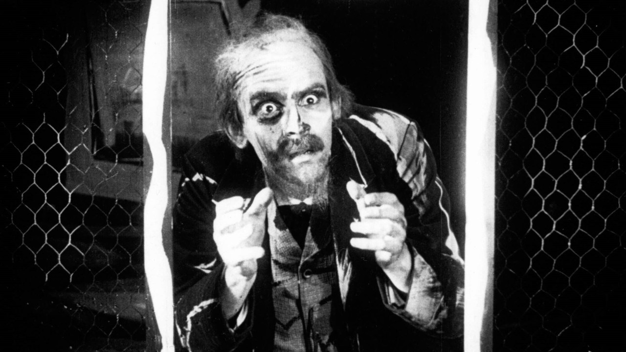 From Morn to Midnight از فیلم‌های جنبش اکسپرسیونیسم آلمان