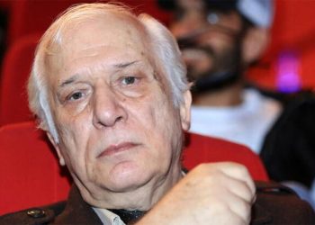 خسرو سینایی درگذشت