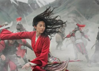 نیازی نیست برای تماشای فیلم مولان تا پایان اکران آن صبر کنید