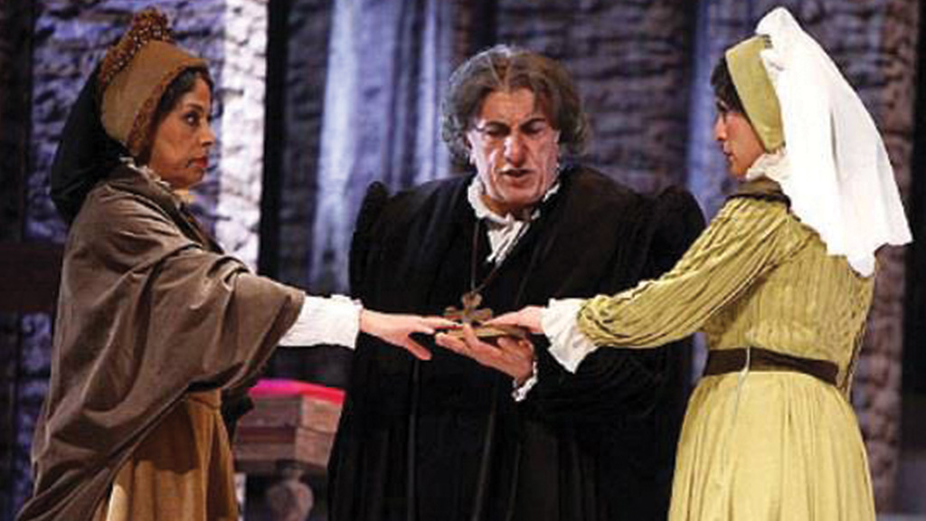 تئاتر مردی برای تمام فصول