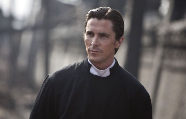 کریستین بیل در فیلم «کلیسای خطرناک زندگی کردن» نقش یک کشیش قاچاقچی مواد را بازی می‌کند!